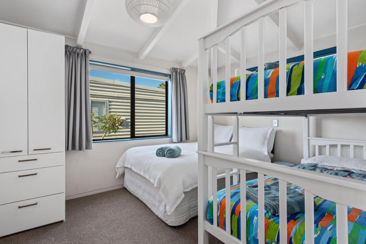 The Blue Beach House Mount Maunganui Exterior foto